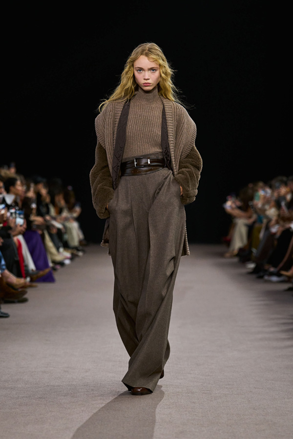 Look Runway Fw25 008 Max Mara